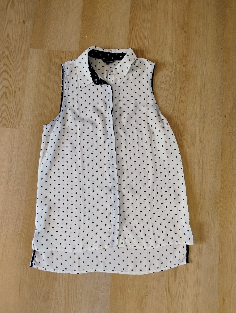 Staccato White Sleeveless Polka Dot Camisole with Black Trim